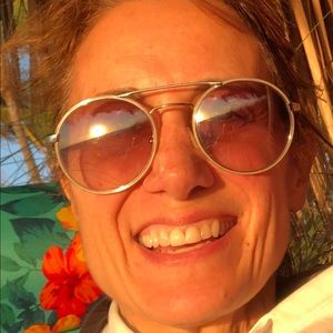 Meet your Posher, Gina